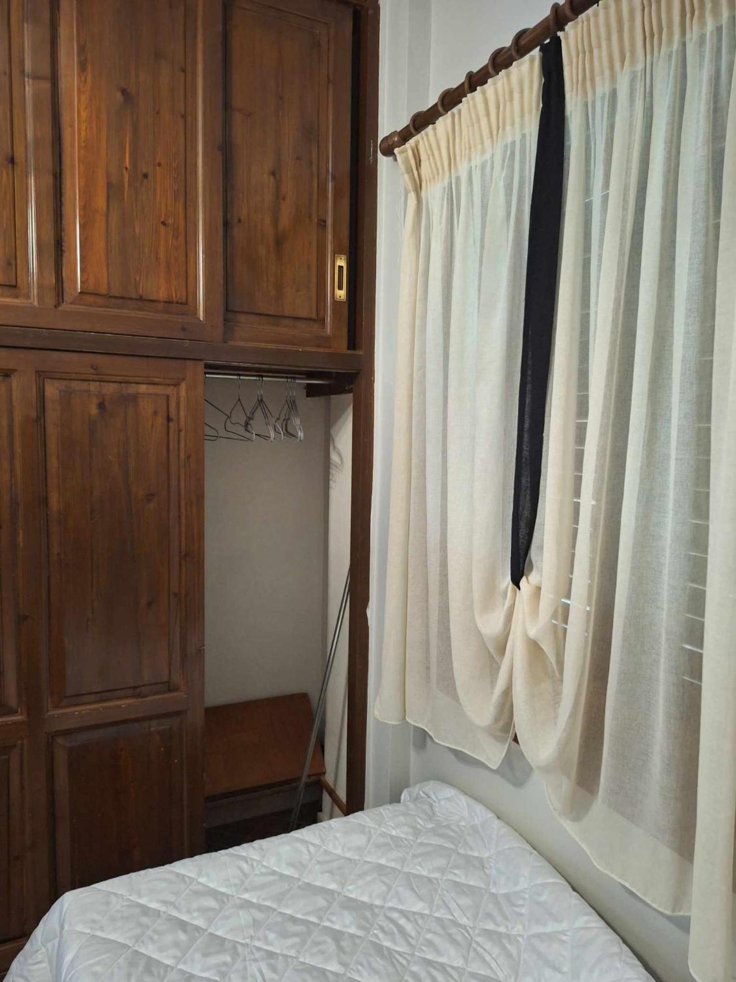 Petroupoli Apartments Athena Bagian luar foto
